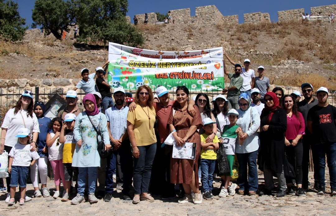ÖZEL GEREKSİNİMLİ ÇOCUKLAR BÜYÜKŞEHİRLE AKDAMAR ADASINI GEZDİ 