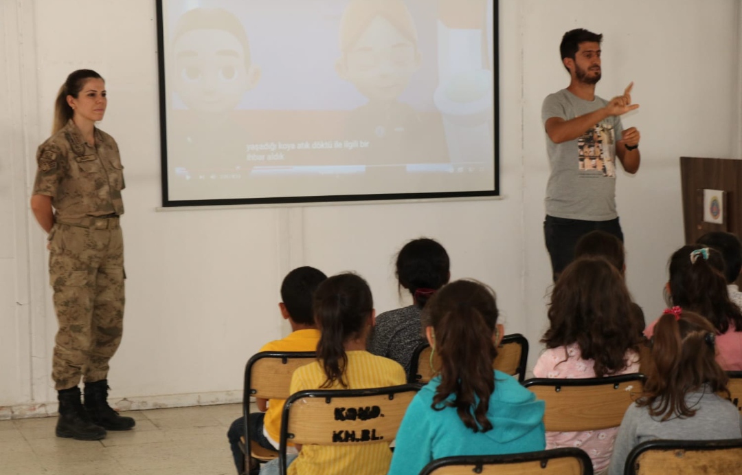 Jandarma: İşitmeyen Kulak Değil Kalptir