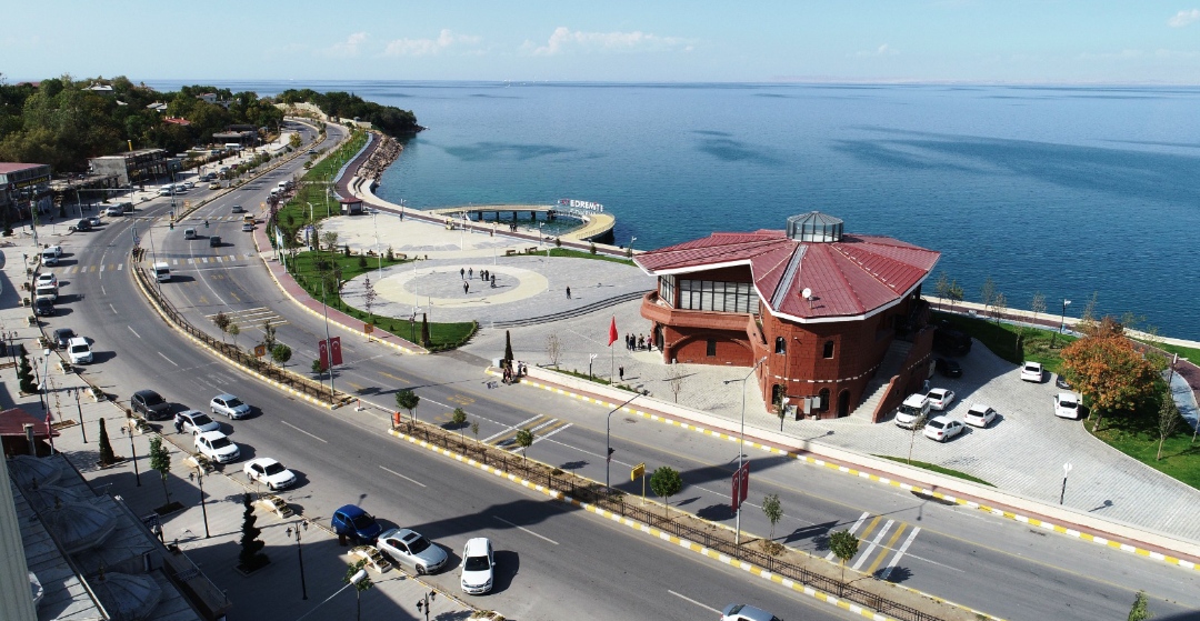 Edremit Belediyesinden Ücretsiz Wi-Fi Hizmeti