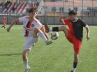 VAN BÜYÜKŞEHİR BELEDİYESPOR YOLUNA KAYIPSIZ DEVAM EDİYOR