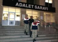 YAZLIK EVLERE GİREN HIRSIZLAR YAKAYI ELE VERDİ