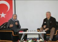 YAZAR AKTİVİST YILDIZ RAMAZANOĞLU GENÇLERLE BULUŞTU