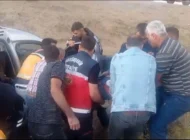 Van’da şarampole devrilen kamyonette 5 kişi yaralandı