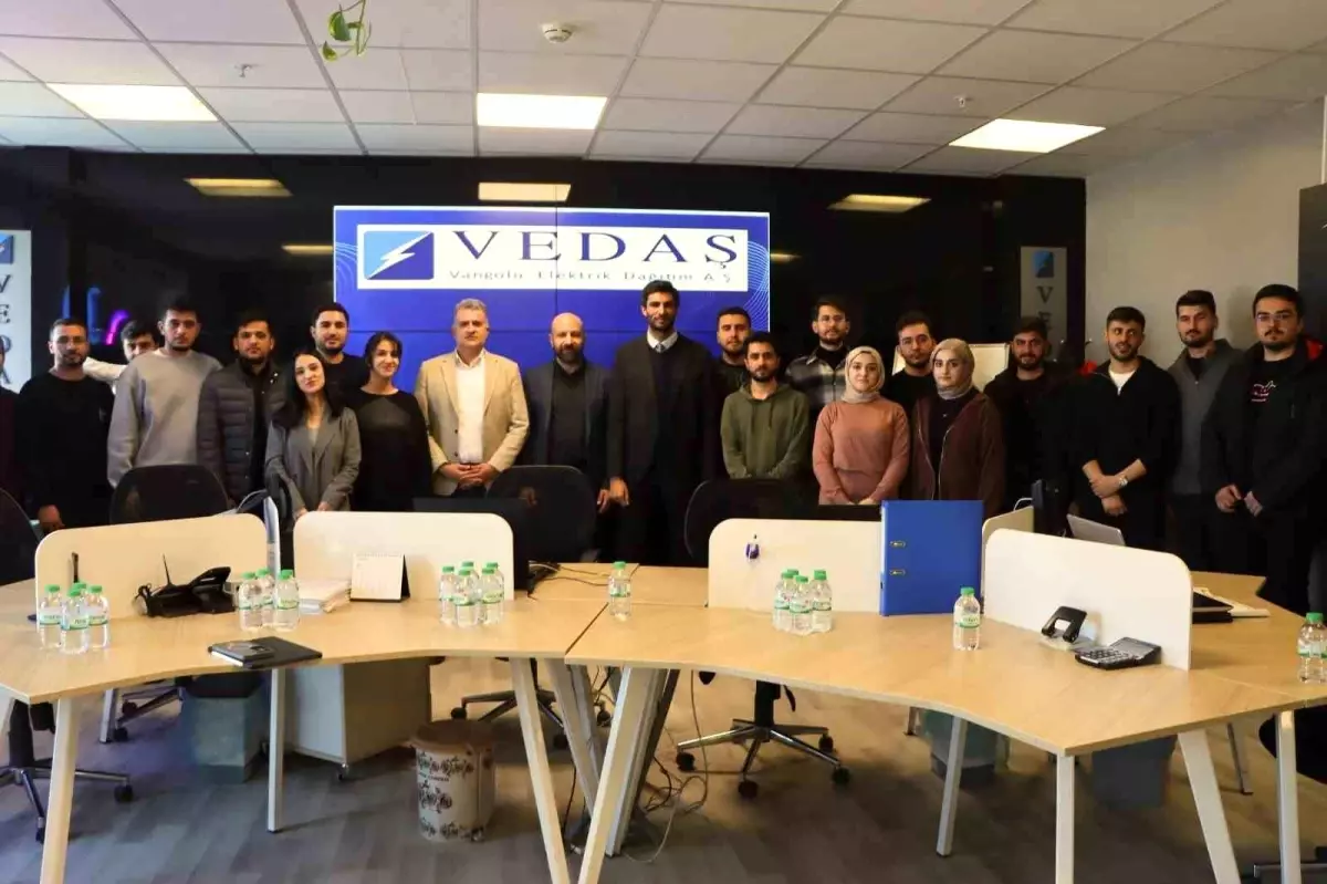 EDAŞ, YYÜ Öğrencilerini Ağırladı