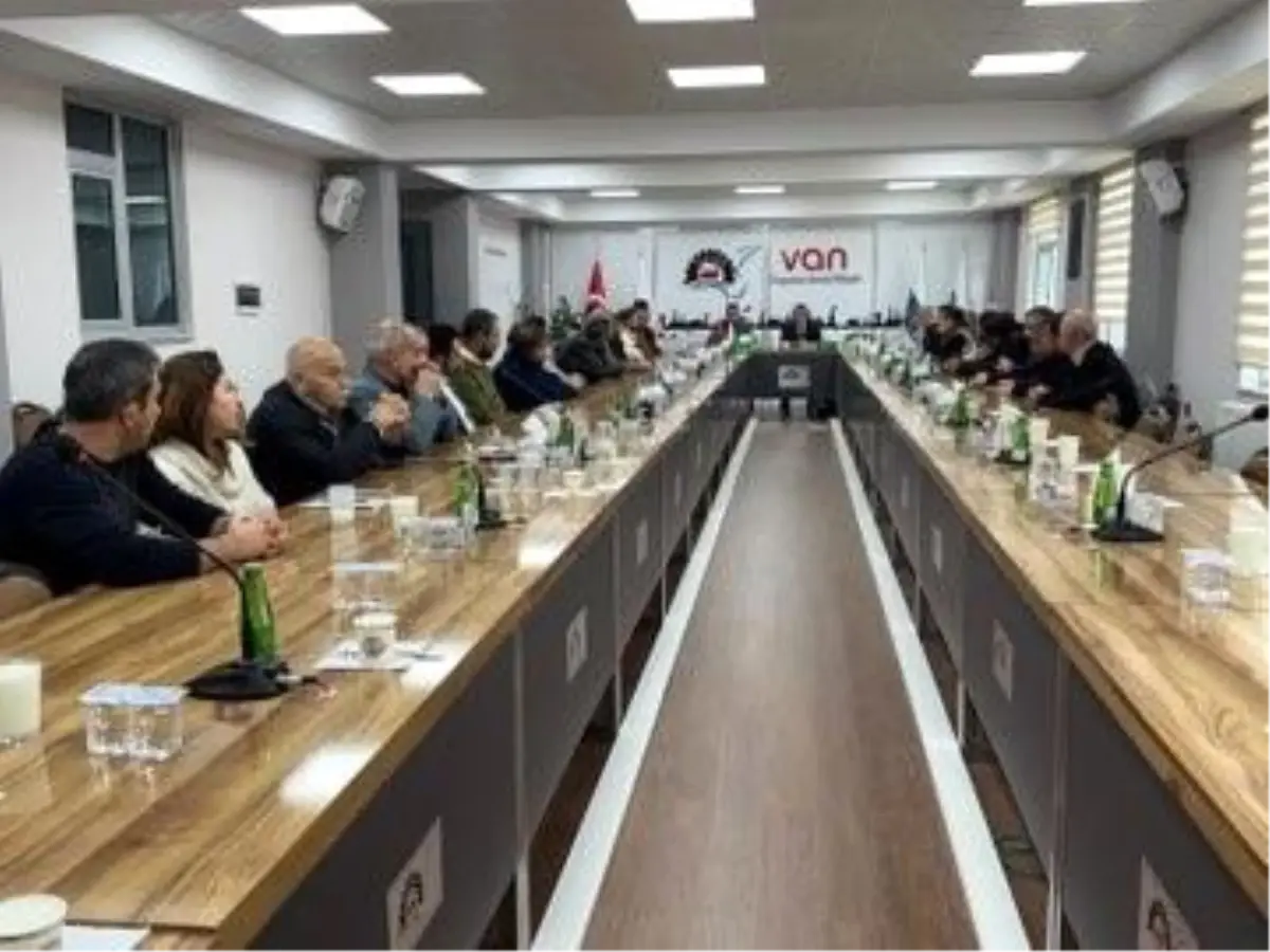 Van OSB’de Sanayicilerle İstişare Toplantısı
