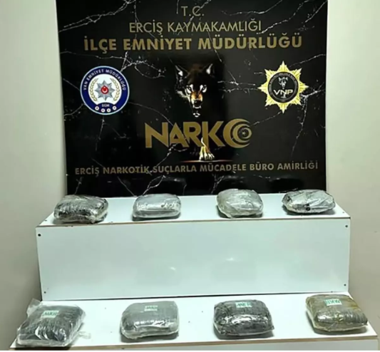 Erciş’te 8,75 kg Uyuşturucu Ele Geçirildi