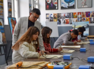 Öğrenciler Ahşap Yakma Sanatını Öğreniyor