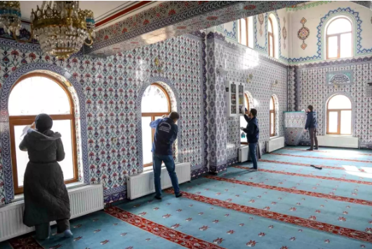 Van’da Camilerde Ramazan Temizliği Başladı