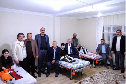 Galatasaraylı Çocuklara Destek Ziyareti