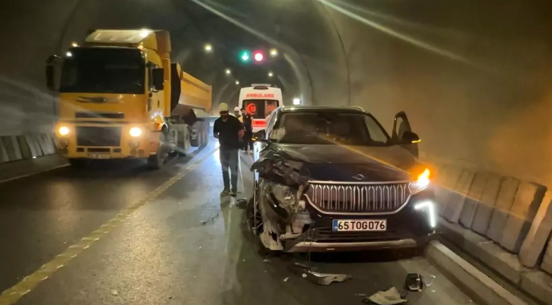 Güzeldere Tüneli’nde TOGG Kazası