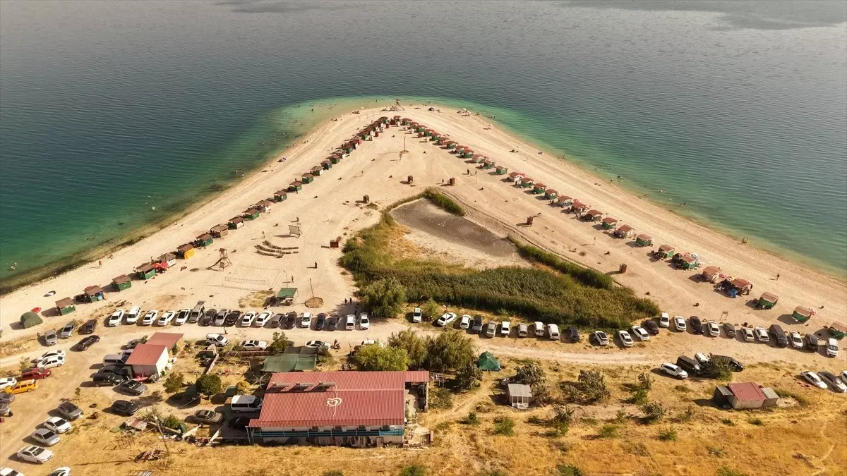 Van Gölü’nde Serinleme Keyfi