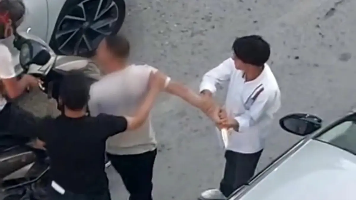Van’da Yol Tartışması Bıçaklı Kavgaya Dönüştü