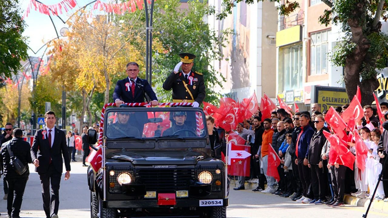 Van’da Cumhuriyet Bayramı coşkusu
