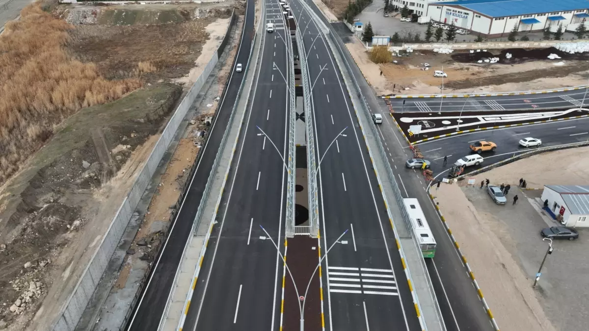 Van Çevre Yolu Açıldı