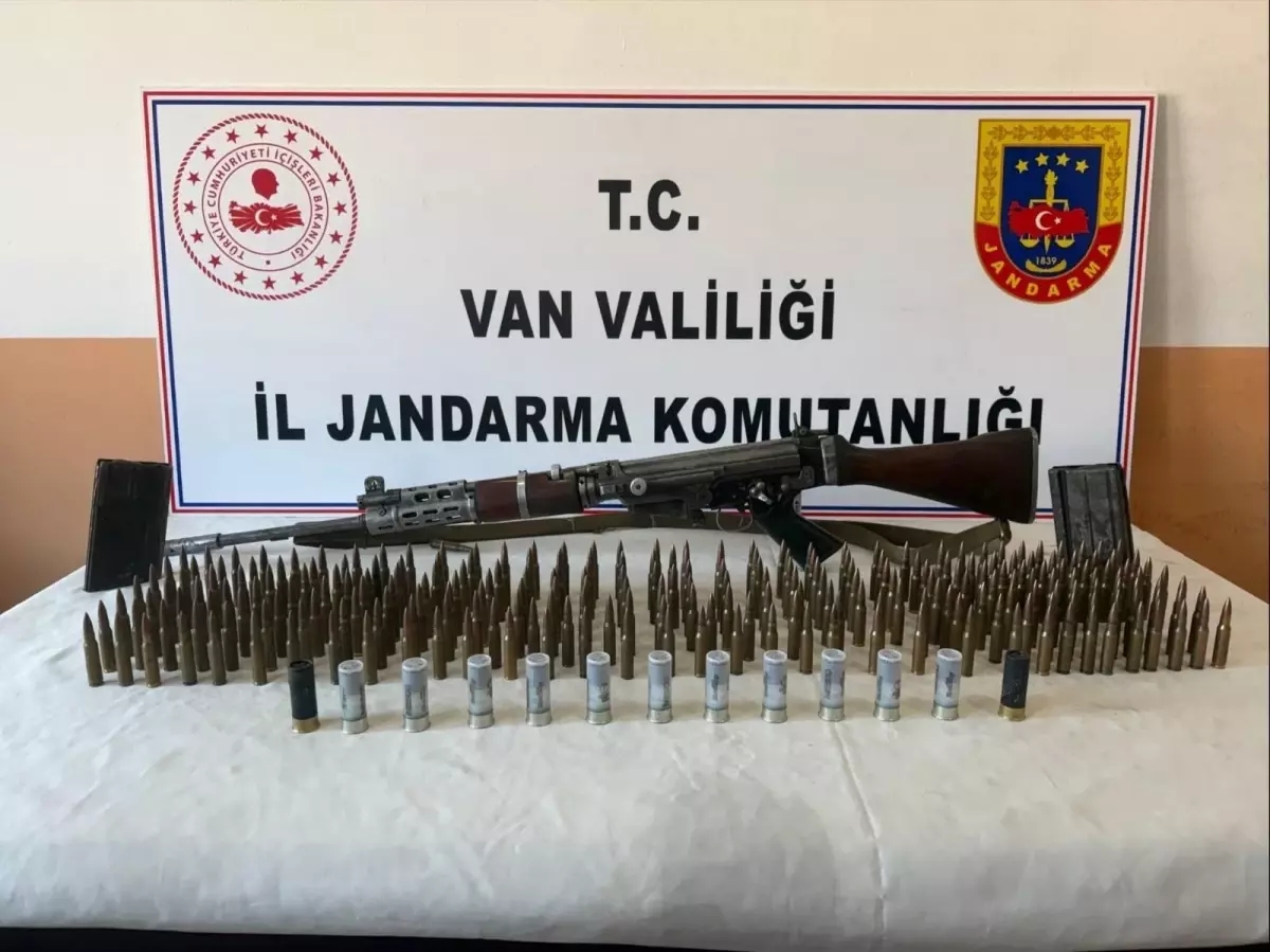 Van’da Jandarmadan Silah Operasyonu