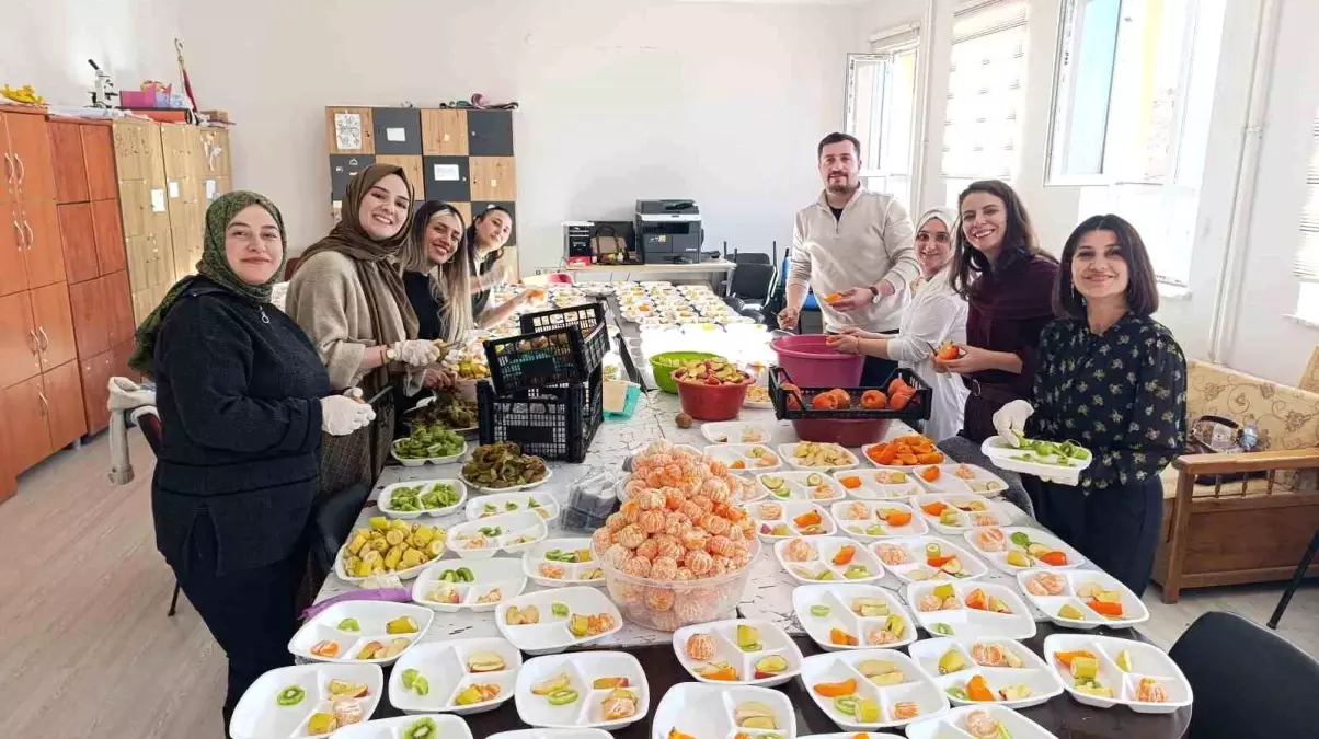 Van’da Geleneksel Meyve Şenliği