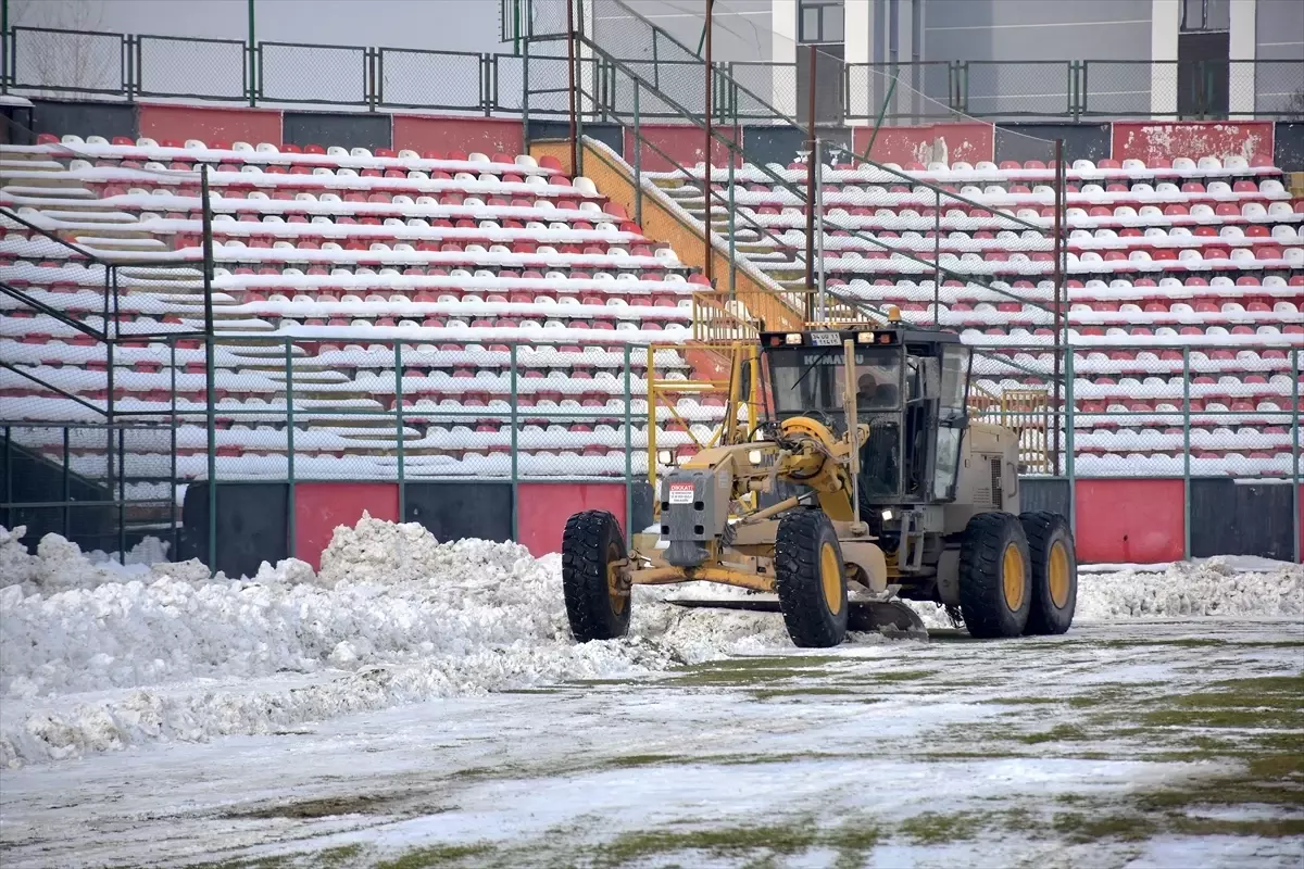 Van’da Stadyum Karla Mücadele