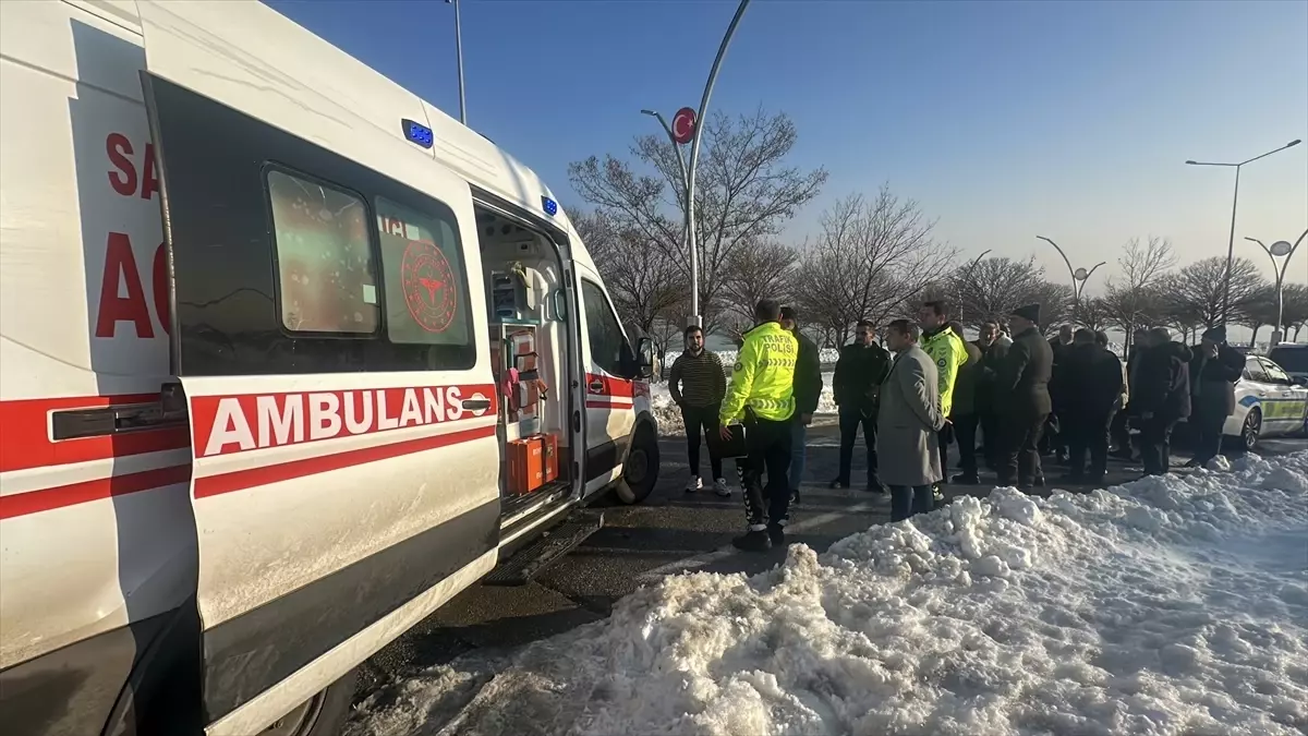 Erciş’te Trafik Kazası: 2 Yaralı