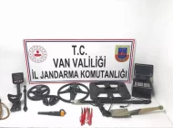 Van’da Kaçak Kazı Yapan 3 Kişi Yakalandı