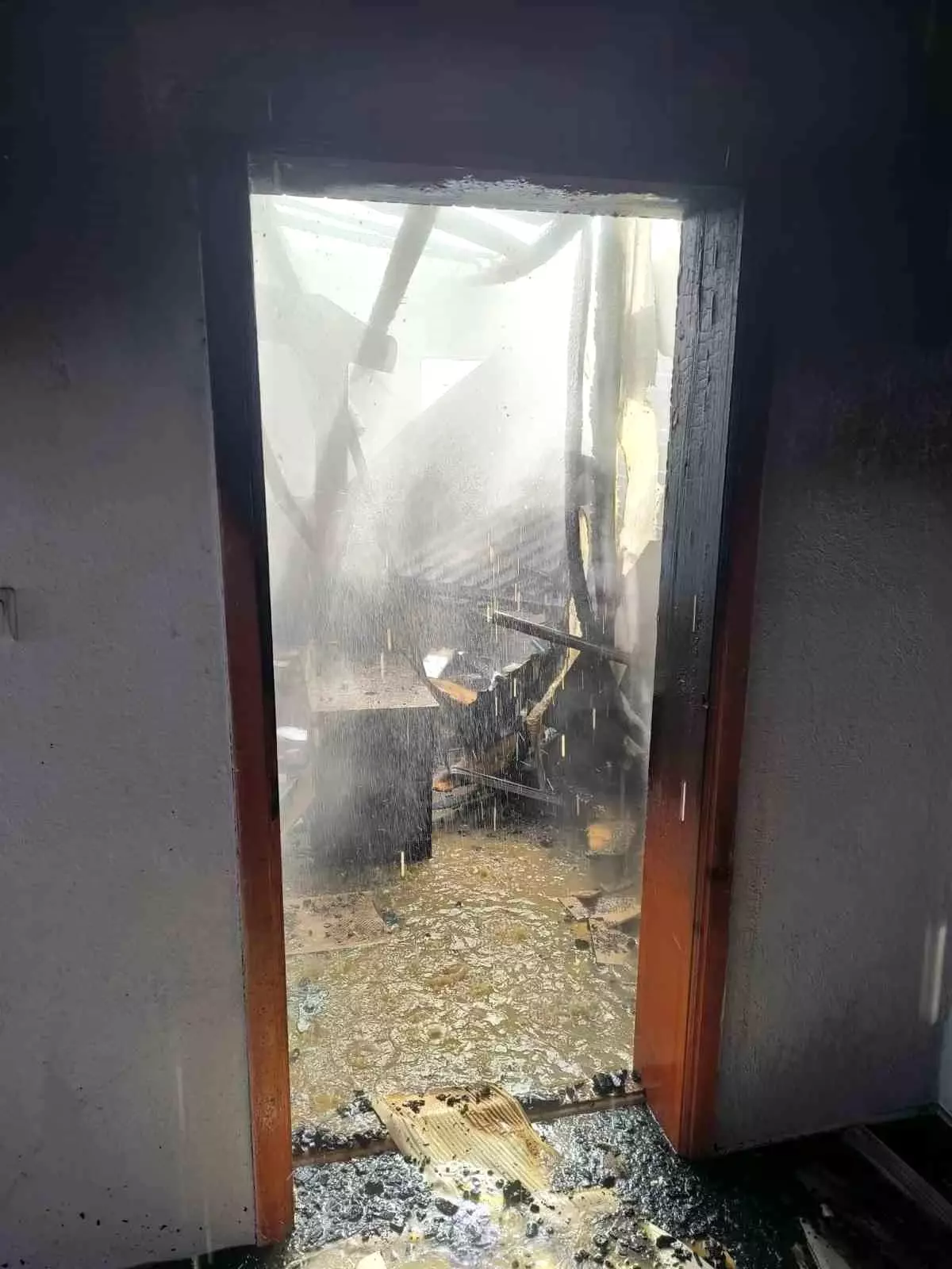 Çaldıran’da Korkutan Yangın