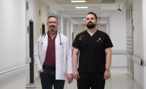 Baba-Oğul Doktorlar Aynı Hastanede