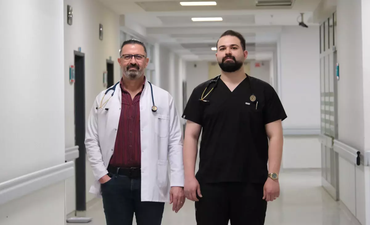 Baba-Oğul Doktorlar Aynı Hastanede