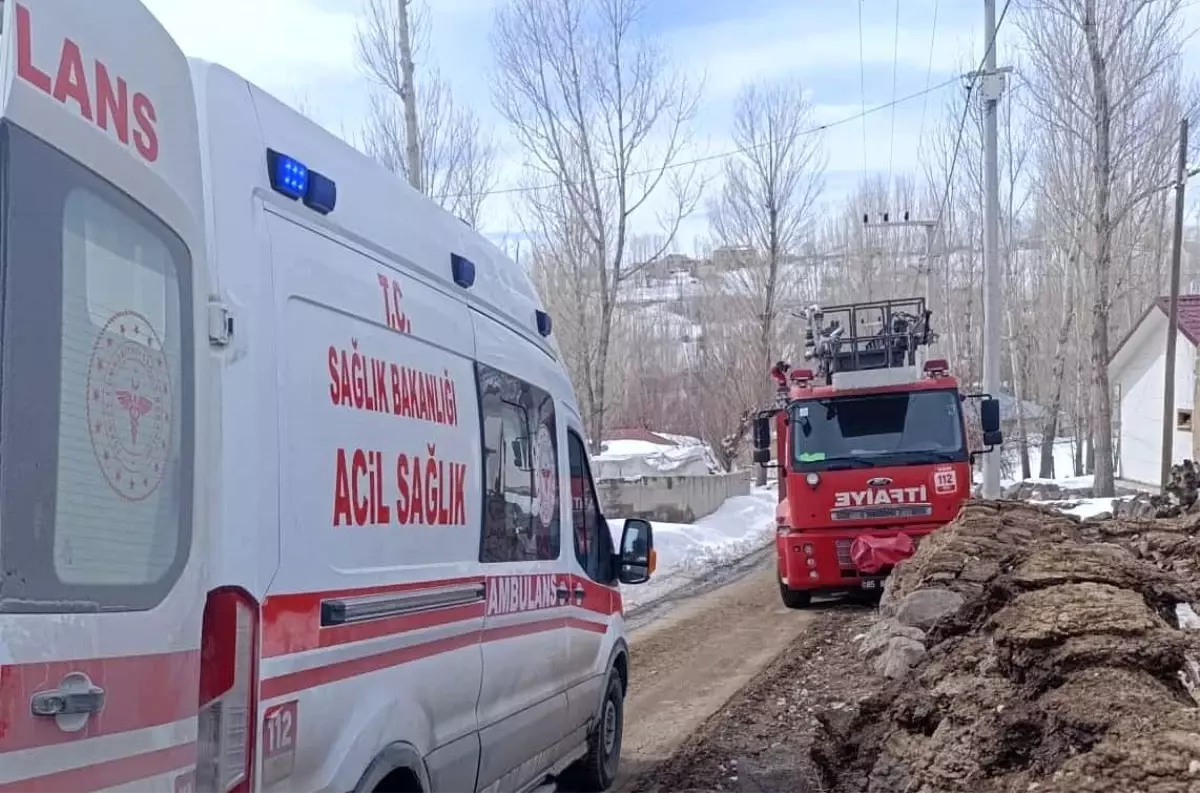 Başkale’de Ev Yangını: 3 Çocuk Yaralandı